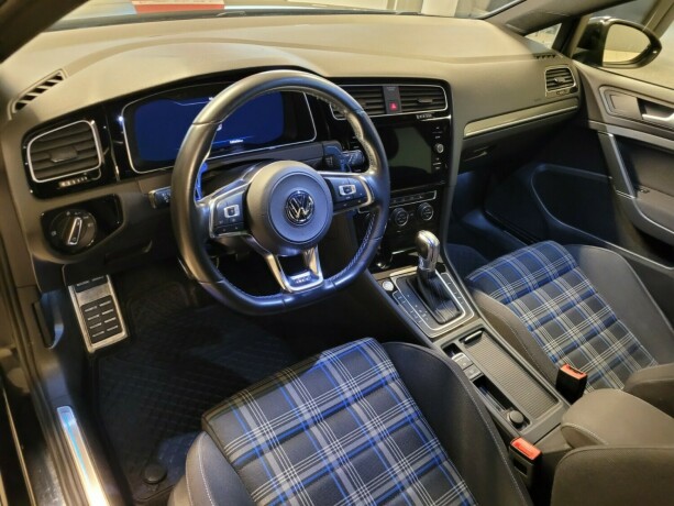 volkswagen-golf-plug-in-petrol-2019-big-21