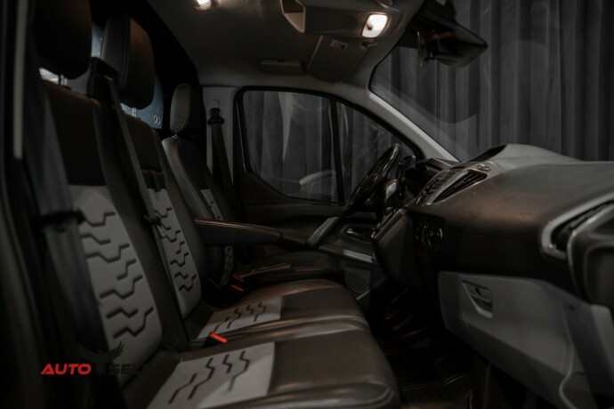 ford-transit-custom-diesel-2018-big-16