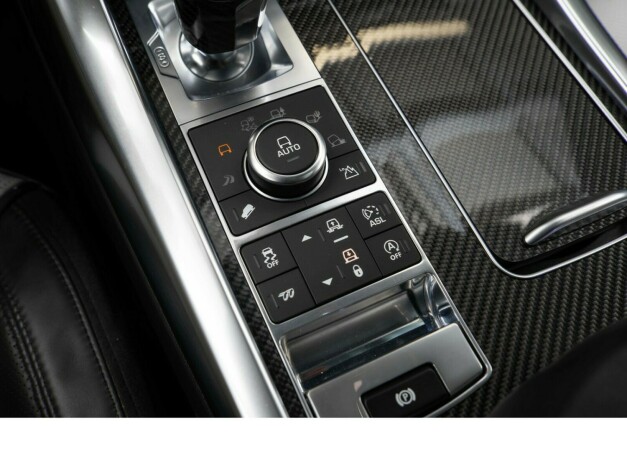land-rover-range-rover-sport-bensin-2015-big-25
