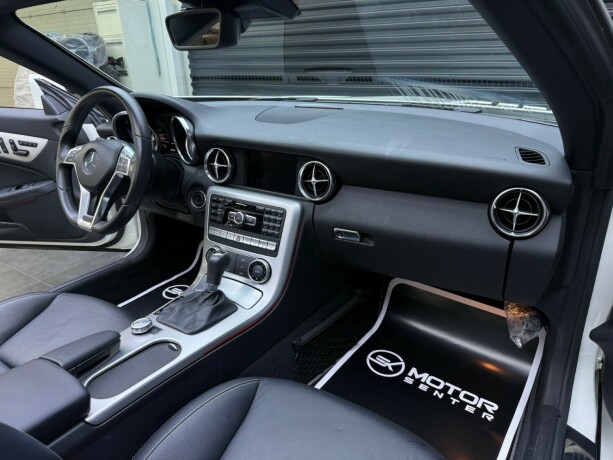mercedes-benz-slk-bensin-2012-big-10