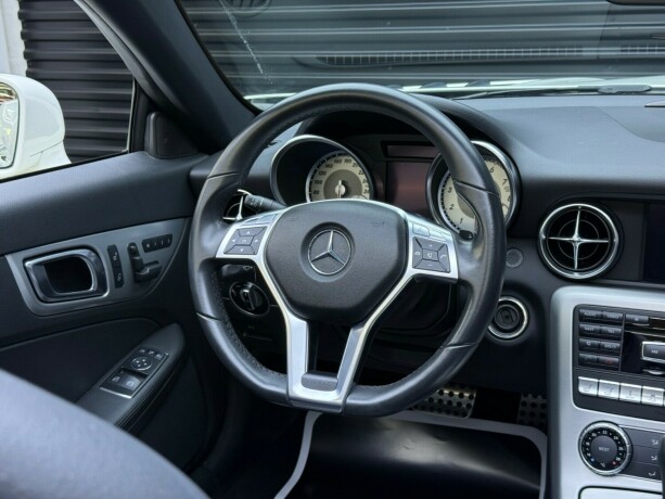 mercedes-benz-slk-bensin-2012-big-11
