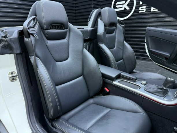 mercedes-benz-slk-bensin-2012-big-28