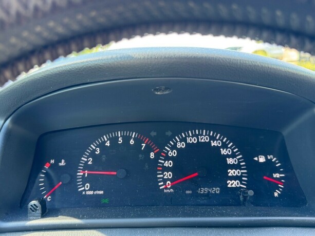 toyota-corolla-bensin-2006-big-12