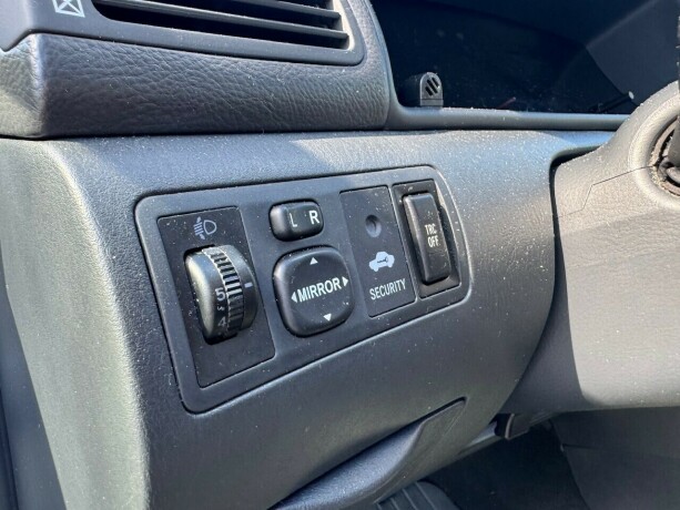 toyota-corolla-bensin-2006-big-15