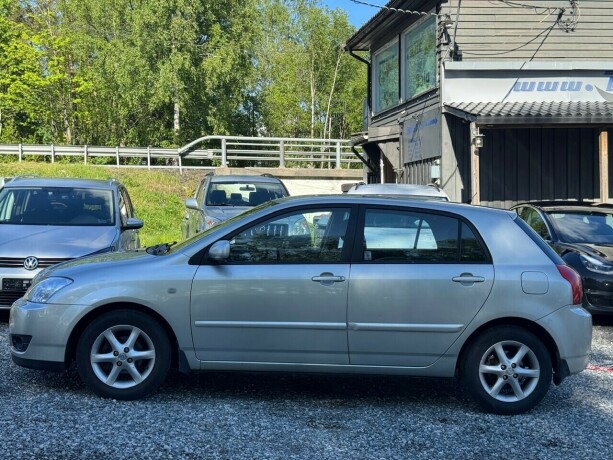toyota-corolla-bensin-2006-big-1