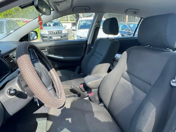 toyota-corolla-bensin-2006-big-8