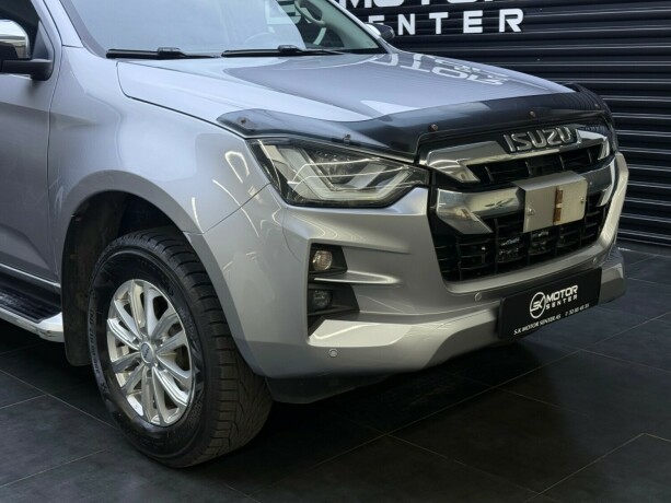 isuzu-d-max-diesel-2021-big-2
