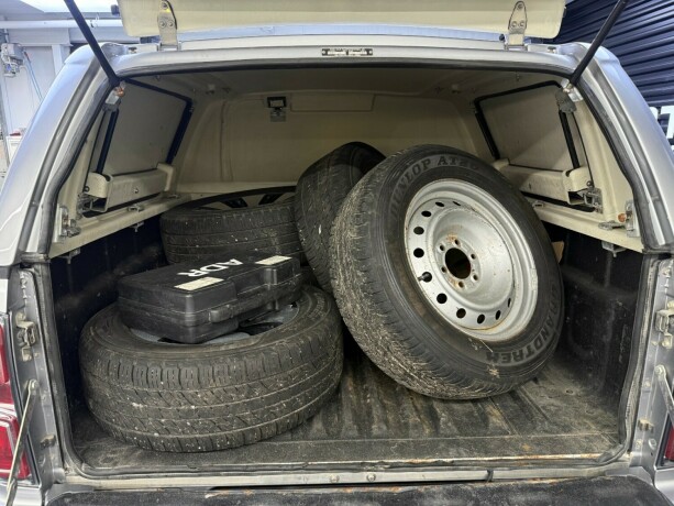 isuzu-d-max-diesel-2021-big-23