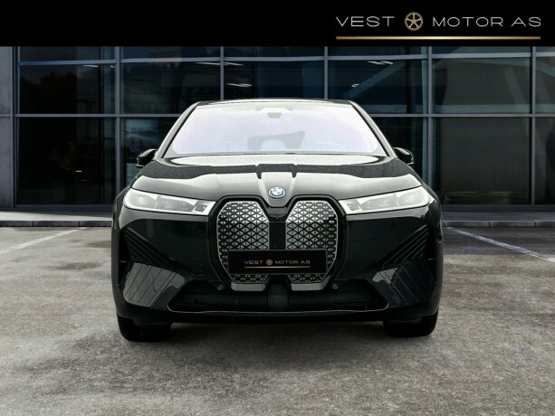 bmw-ix-elektrisitet-2022-big-1