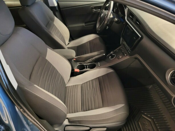 toyota-auris-elektrisitetbensin-2016-big-15