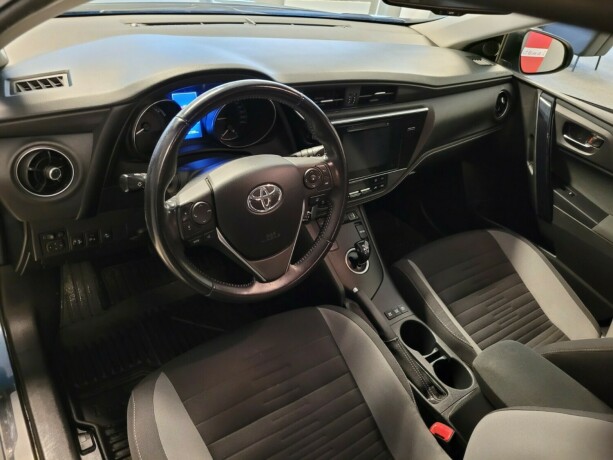 toyota-auris-elektrisitetbensin-2016-big-20