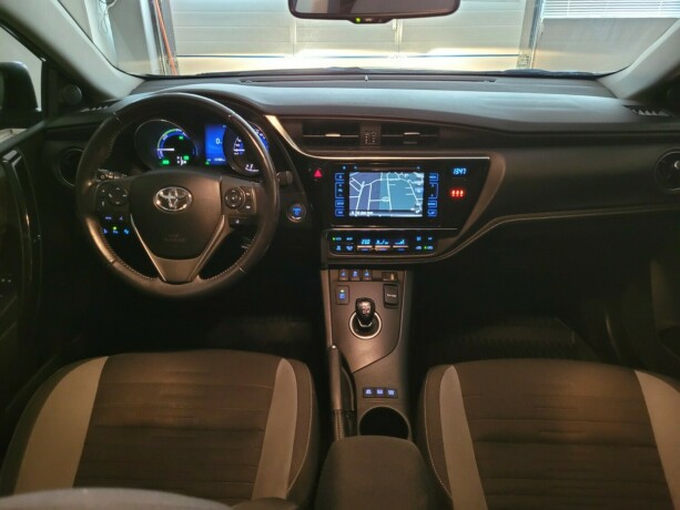 toyota-auris-elektrisitetbensin-2016-big-27