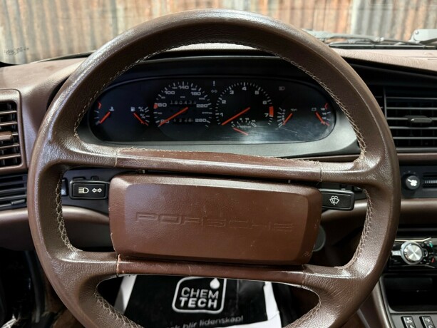 porsche-944-bensin-1987-big-25