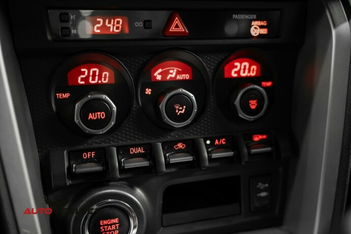 subaru-brz-bensin-2014-big-27
