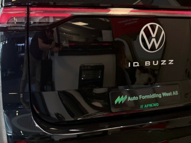 volkswagen-id-buzz-elektrisitet-2025-big-35