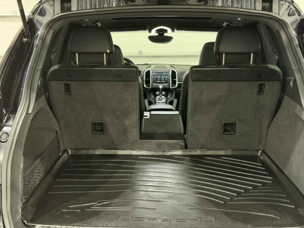 porsche-cayenne-diesel-2010-big-13