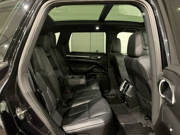 porsche-cayenne-diesel-2010-big-10