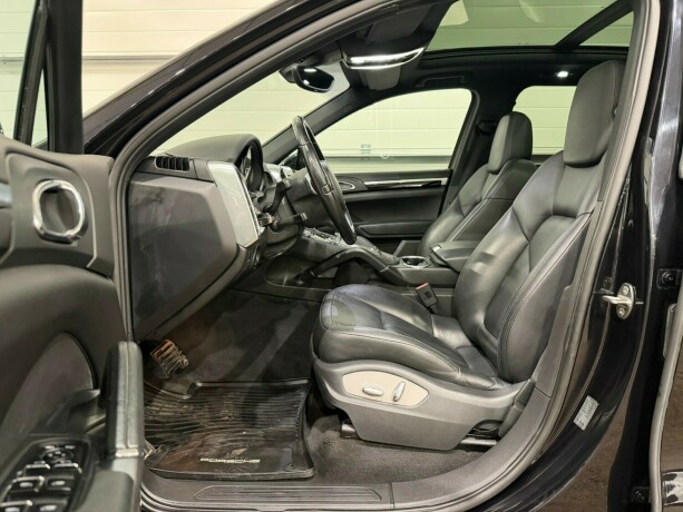porsche-cayenne-diesel-2010-big-7