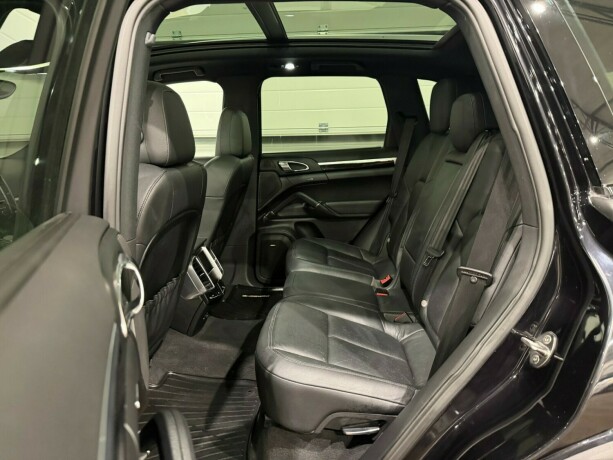 porsche-cayenne-diesel-2010-big-9