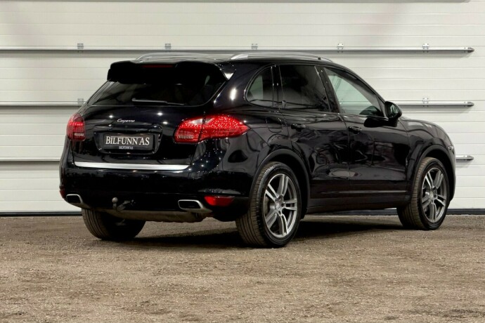 porsche-cayenne-diesel-2010-big-2