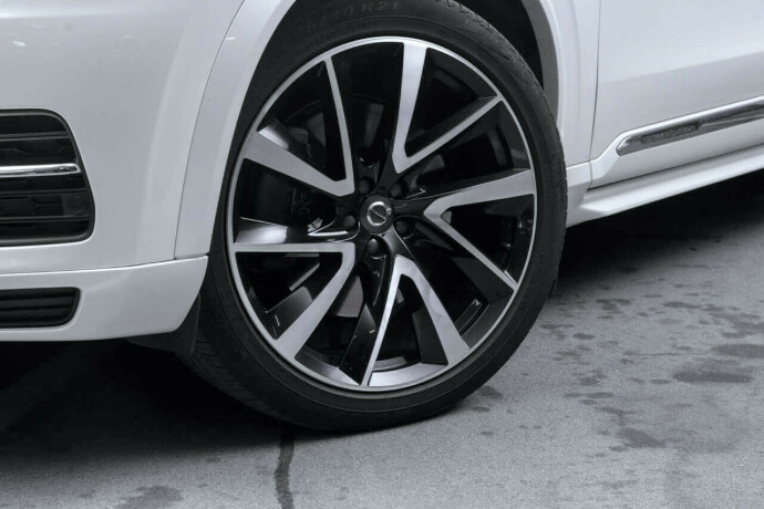 volvo-xc-90-plug-in-petrol-2018-big-19
