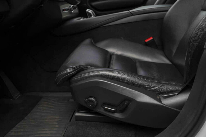 volvo-xc-90-plug-in-petrol-2018-big-16