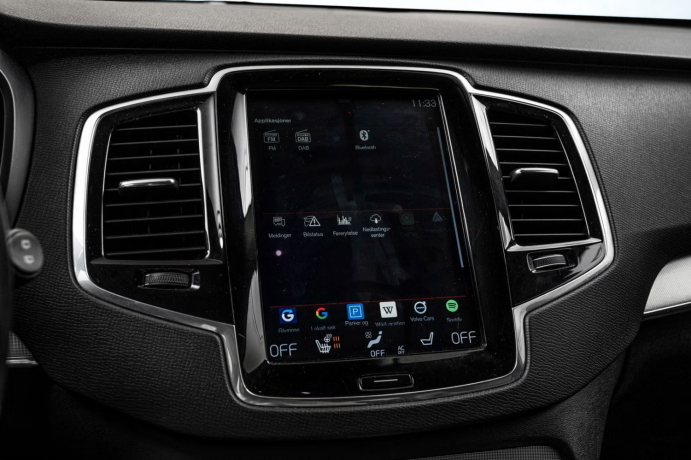 volvo-xc-90-plug-in-petrol-2018-big-10