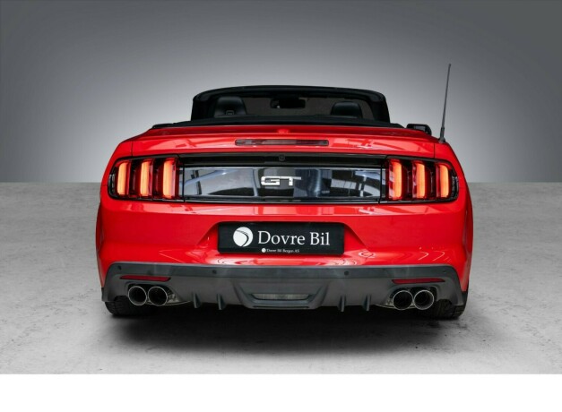 ford-mustang-bensin-2015-big-15