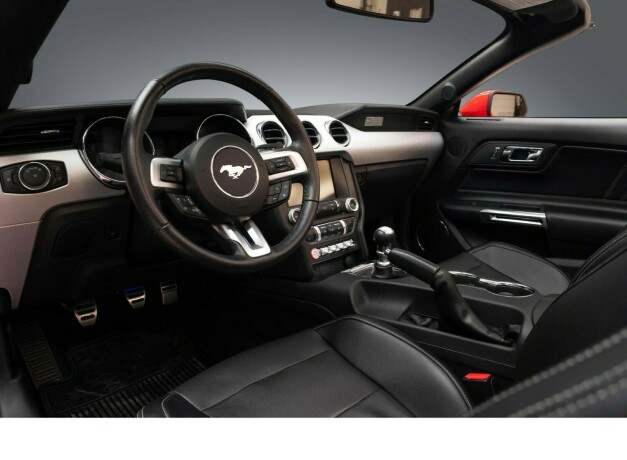 ford-mustang-bensin-2015-big-17