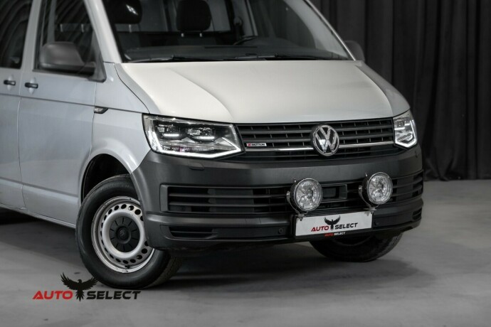 volkswagen-transporter-diesel-2019-big-1