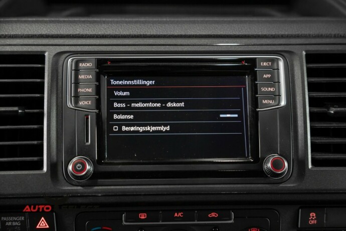 volkswagen-transporter-diesel-2019-big-35