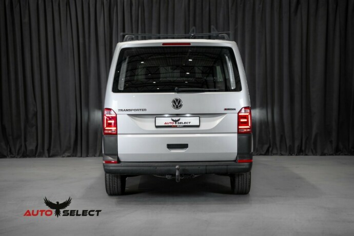 volkswagen-transporter-diesel-2019-big-10