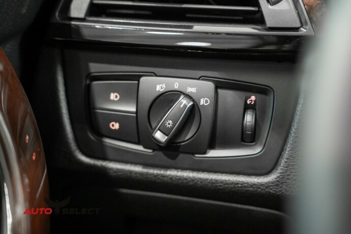 bmw-3-serie-bensin-2012-big-23