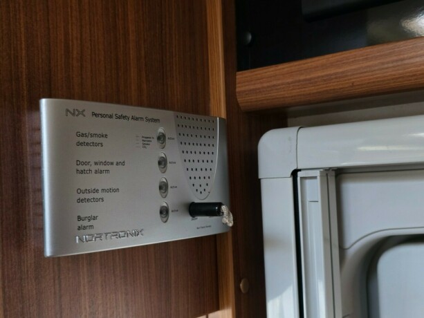 adria-sonic-1700sc-diesel-2014-big-63