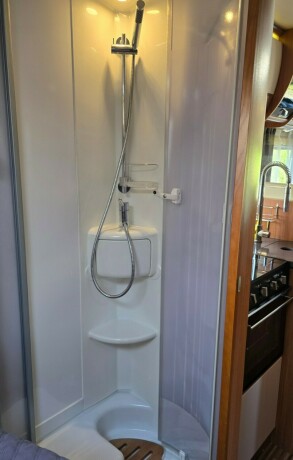 adria-sonic-1700sc-diesel-2014-big-37