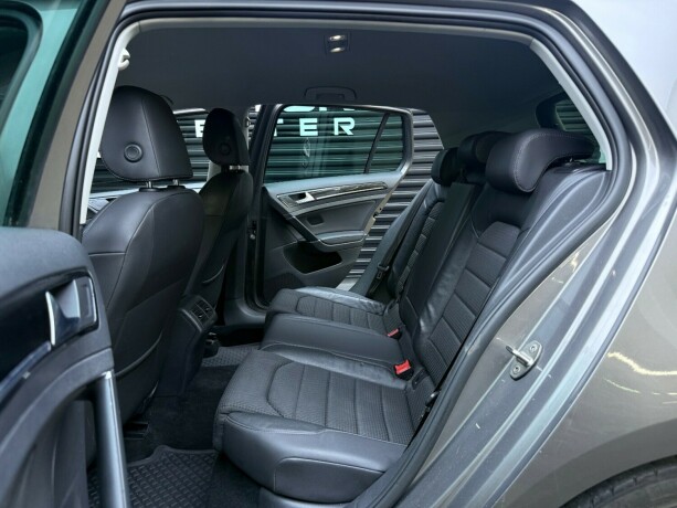 volkswagen-golf-bensin-2014-big-24