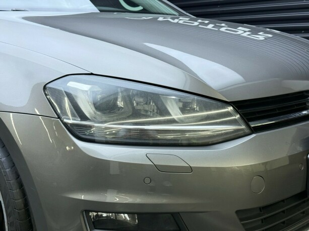 volkswagen-golf-bensin-2014-big-3