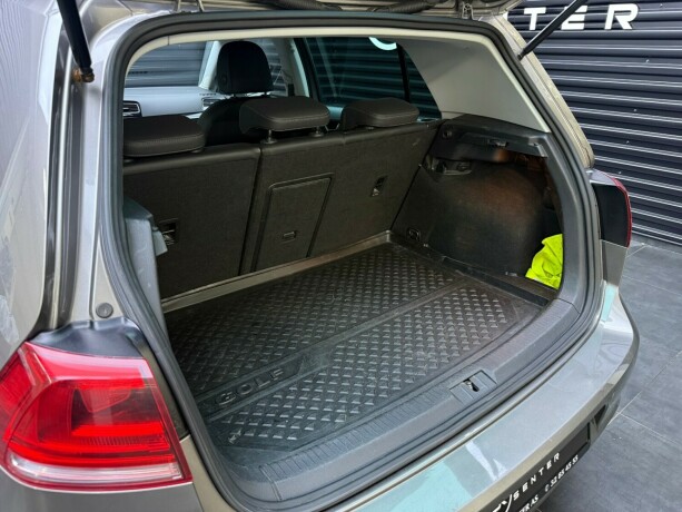 volkswagen-golf-bensin-2014-big-26