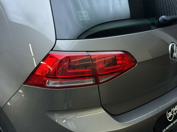 volkswagen-golf-bensin-2014-big-6