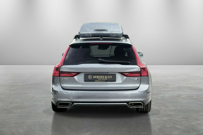 volvo-v90-elektrisitetbensin-2019-big-7