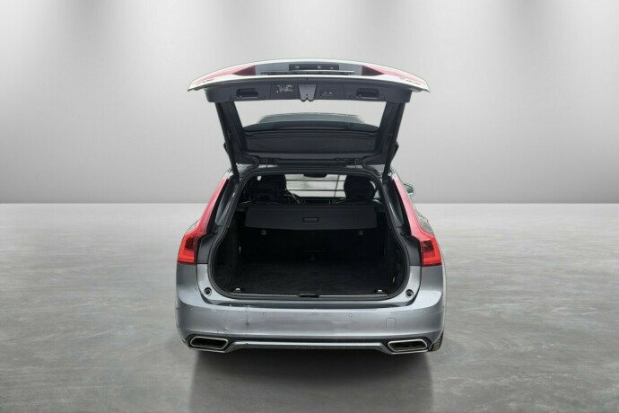 volvo-v90-elektrisitetbensin-2019-big-10