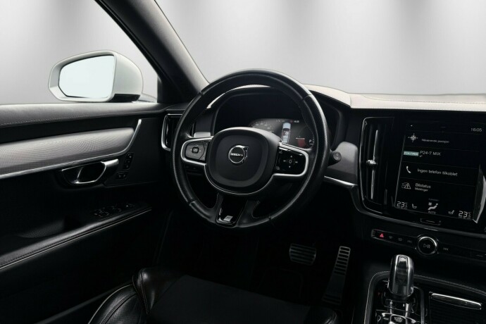 volvo-v90-elektrisitetbensin-2019-big-21