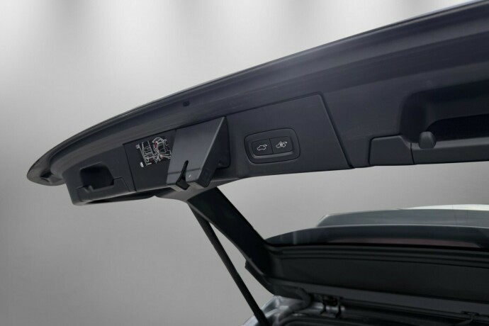 volvo-v90-elektrisitetbensin-2019-big-11