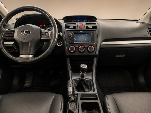 subaru-xv-diesel-2012-big-8