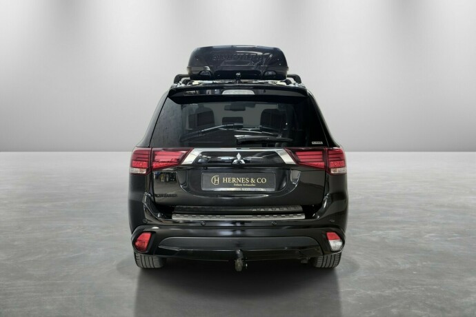 mitsubishi-outlander-elektrisitetbensin-2018-big-6