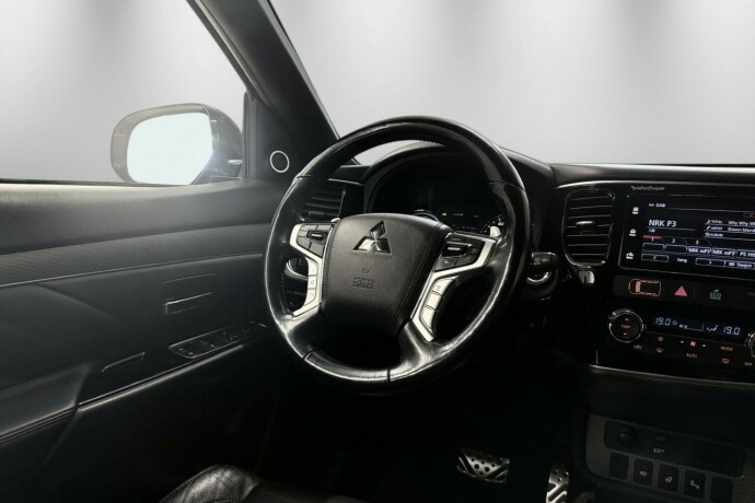 mitsubishi-outlander-elektrisitetbensin-2018-big-19
