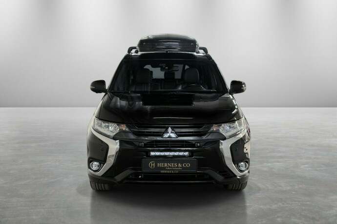 mitsubishi-outlander-elektrisitetbensin-2018-big-2