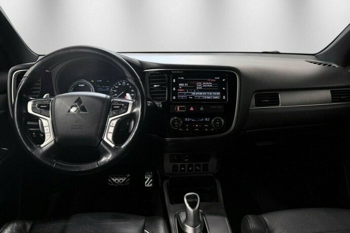 mitsubishi-outlander-elektrisitetbensin-2018-big-20
