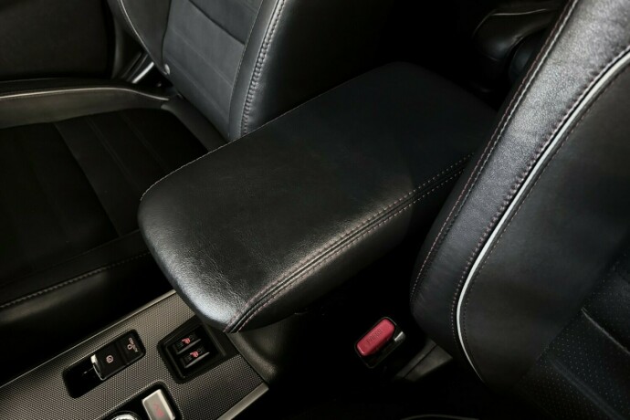 mitsubishi-outlander-elektrisitetbensin-2018-big-35