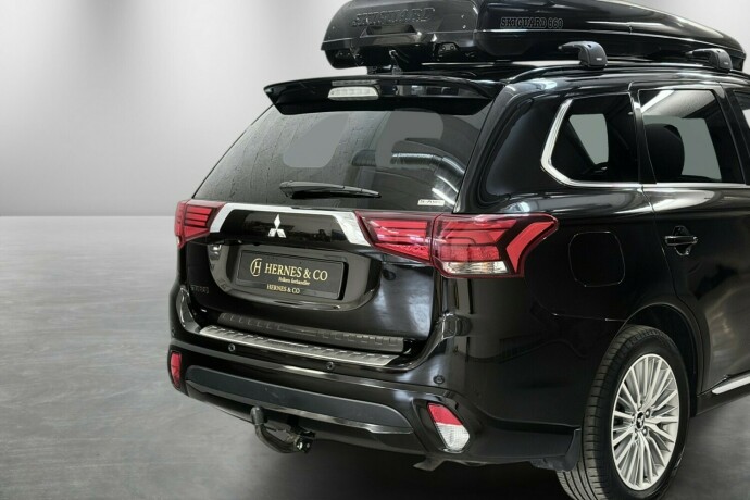 mitsubishi-outlander-elektrisitetbensin-2018-big-5